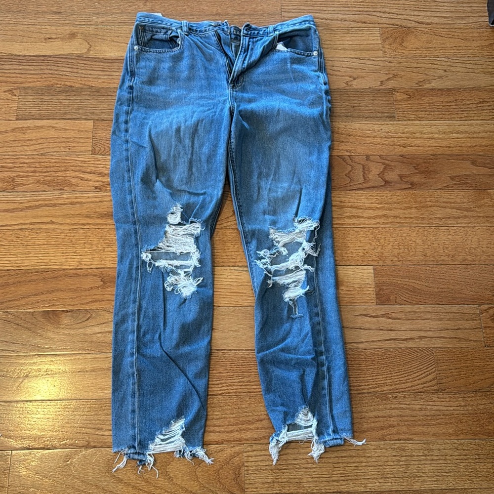 American Eagle Mom Jeans